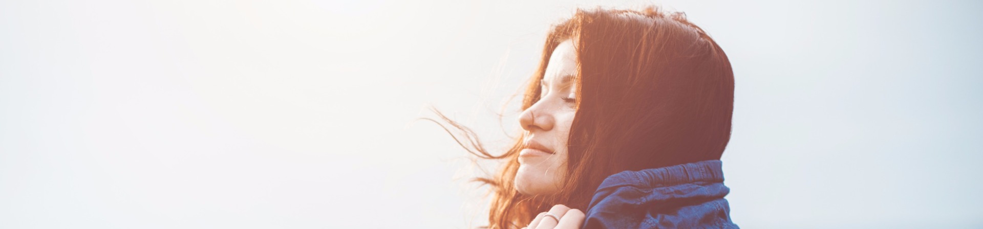 young-woman-in-scarf-in-sunlight-i-screen