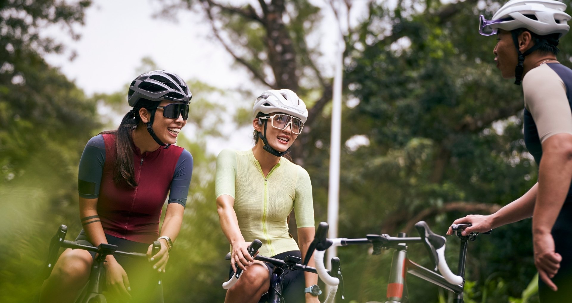 couple_bikes_banner